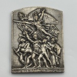 18- PLAQUETE TROISIÈME RÉPUBLIQUE-SOCIÉTÉ FRANÇAISE DES MUNITIONS. Bronzr argento (folhado a prata), 52,47 x 68.14 mm, 129.37 g. Anverso: VERSAILLES 1928 (DAPRES RUDE). Reverso: OFERT PAR LA SOCIÉTÉ FRANÇAISE/DES MUNITIONS/JOLITON. Valor € 120,00