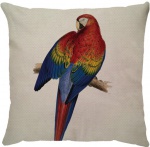 Capa para almofada com zíper invisível, feita em linhão crú com impressão na frente de uma Arara Canindé e verso liso. Tecido em Linhão 100% Poliéster. Dimensões da Capa: 45 cm X 45 cm. Não acompanha enchimento.