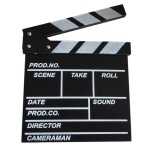 Claquete decorativa em madeira MDF, medindo 21 x 21 cm e pesando 160 gramas.