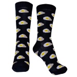 Meia preta, sem uso, com etiqueta, de cano alto, estampada com ovos fritos. Tamanho: 38 a 43.