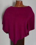 MARIA VIOLETA - Blusa estilo morcega , com abertura na parte lateral e leve frizado do outro . Tamanho : M . Novo,com etiqueta .