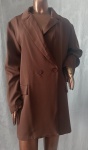 Belissimo blazer no tom marrom . Veste possivelmente G .