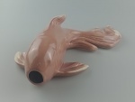 Linda escultura representando peixe, usado como floreira de parede, na cor ROSE .Medindo 29 cm de comprimento.