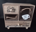 COFFE BREAK - Belissima Caixa em madeira , com quatro divisorias com gaveta . Medindo : 22x10x23cm