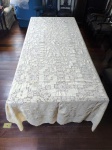Grande toalha de mesa em linho, bordada a mão -med. 330x158cm