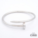 CARTIER - Pulseira Juste Un Clou em Ouro Branco 18K com Acabamento Rodinado, Modelo Clássico, Largur