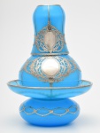 Baccarat - Magnifico Verre D´eau em opalina Francesa, completo, com rico trabalho em prata Francesa, contrastada, na cor azul, medindo 22 cm de altura. França séc. XIX.