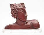 Antigo Vaso em Cerâmica esmaltada, sobre base de acrílico, em forma de Busto Feminino, medindo 25 cm por 30 cm por 15 cm.