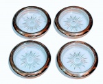 Conjunto de 4 Porta Taças em cristal com borda em prata inglesa, contrastada, medindo 10 cm de diâmetro.