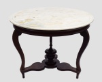 Magnifica Mesa Doceira em Jacarandá com tampo de mármore, forma redonda, medindo 80 cm por 106 cm de diâmetro. Séc. XIX. Antigo restauro no tampo.
