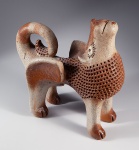 MIGUEL DOS SANTOS - Leão - Escultura em Cerâmica Pintada - Assinada - 2006 - 36x 35x15 cm.