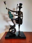 Evandro Schiavone, Violinista - Escultura em Bronze - Base de Marmore medindo 18x28x49cm, assinatura na base