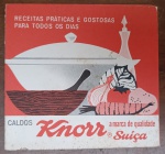 Livreto de Receitas Vintage Knorr  "Receitas Práticas e Gostosas para Todos os Dias"  Anos 60/70 - Raro exemplar do livreto promocional original da Knorr, um marco da introdução dos caldos em cubo na culinária doméstica brasileira.