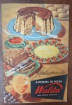 Raro Receituário Batedeira de Bolos Walita  Vintage (Anos 50/60) - Exemplar original do livro de receitas oficial da Walita, desenvolvido para promover o uso de suas batedeiras elétricas, que eram o símbolo da modernidade nos lares brasileiros de meados do século XX.
