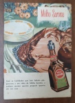 Raridade: Livreto de Receitas Vintage Môlho Saroma  Original Anos 50/60 - livreto original de receitas do Môlho Saroma, um item raríssimo de ephemera publicitária brasileira, provavelmente lançado entre as décadas de 1950 e 1960. O Saroma era um condimento clássico (estilo molho inglês ou shoyu) muito popular em mesas sofisticadas de meados do século XX.