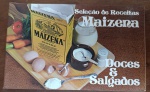 Raro Livreto de Receitas Maizena "Doces & Salgados"  Vintage (Anos 70/80) -  livreto original intitulado "Seleção de Receitas Maizena: Doces & Salgados", uma publicação promocional vintage da marca Duryea (Refinações de Milho, Brasil Ltda.), provavelmente lançada entre as décadas de 1970 e 1980. Trata-se de uma peça clássica de ephemera culinária, muito valorizada por colecionadores por ser um guia completo da versatilidade do amido de milho.