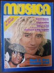 edição nº 33 da Revista Música, publicada no final de 1978. É uma peça de colecionador fantástica, pois traz na capa Rod Stewart e Jorge Ben (Ben Jor), celebrando o encontro dos dois artistas após a polêmica de plágio da música "Taj Mahal" (que originou o hit "Da Ya Think I'm Sexy?").Além do encontro histórico, a revista cobre o auge da era Disco e do Rock experimental.