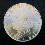 Moeda Alemanha - 5 Deutsche Mark 1969 - Letra G - Km-125 - Prata (.625) - 11,2 g - 29 mm - Comemorativa 150º aniversário do nascimento de Theodor Fontane, escritor e poeta..