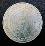 Moeda Alemanha - 5 Deutsche Mark 1973 - Letra J - Km-136 - Prata (.625) - 11,2 g - 29 mm - Comemorativa 500º aniversário - Nascimento de Nicolau Copérnico.