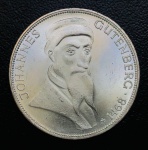 Moeda Alemanha - 5 Deutsche Mark 1968 - Letra G - Km-122 - Prata (.625) - 11,2 g - 29 mm - Comemorativa 500º aniversário da morte de Johannes Gutenberg.