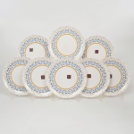 DIVERSOS, nove (9) pratos para sobremesa, ornamentação floral, confeccionados em polímero, marca GOYANA, medindo 18 cm diâmetro, sinais de uso, vide foto.