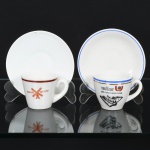 LOUÇA, duas (2) xícaras distintas para café, ambas com propaganda: 1 da UNILAR, ; 1 da MOINHO DE OURO com pires adaptado da marca SCHMIDT, ambas da marca TEIXEIRA (São Caetano do Sul, SP, 1981 ainda em atividade; originalmente começou em 1940 como Porcelana São Paulo (Teixeira Barreto & Cia.), fundada pelos irmãos Teixeira; posteriormente virou Virgílio Teixeira & Irmão; em 1981 virou Porcelana Teixeira Ltda.), sinais de uso, vide foto.