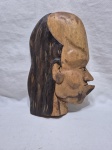 Lindo entalhe artesanal em madeira, feito por Kaiapó - Amazonas - Brasil. Medindo 31cm x 21cm.