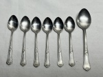 Jogo de 1 colher de chocolate, açucareiro e 6 colheres de chá em aço inox Hercules, modelo Classique, monogramado "LL". Medindo a choco 15cm e as de chá 12cm