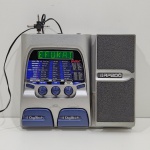 Pedaleira  de Guitarra, Marca Digitech, Modelo RP200, Na Caixa com Manual, Ligando, mas não testado o funcionamento. Medidas da Caixa: Altura: 6,5 cm, Largura: 23 cm, Comprimento: 35,5 cm, Peso Total: 2210 g.