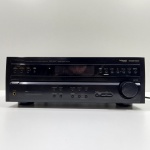 Receiver, Marca Pioneer, Modelo VSX-D457, Ligando, mas não testado o funcionamento. Medidas: Altura: 15,5 cm, Largura: 34,5 cm, Comprimento: 42 cm, Peso: 8960 g.