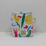 Bolsa Térmica, Marca Fotoptica, Anos 90, Com Detalhes pelo Tempo e Uso. Medidas: Altura: 23,5 cm, Largura: 11 cm, Comprimento: 21 cm, Peso: 180 g.