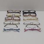 Lote com 10 Armações de Óculos de Grau, Marcas Princess Disney, lavanett, Calvin Klein, Stepper, David Hicks, Top D, E5100 Indentificação, Com detalhes pelo uso. Medidas do Maior: Altura: 4,5 cm, Largura: 1,5 cm, Comprimento: 14,5 cm, Peso Total: 240 g.