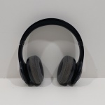 Fone de Ouvido, Marca JBL, Com Detalhes pelo Uso, Não testado o funcionamento. Medidas: Altura: 18 cm, Largura: 7,5 cm, Comprimento: 17,5 cm, Peso: 250 g.