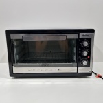 Forno Elétrico 42L, Marca Philco, Ligando, mas não testado o funcionamento. Medidas: Altura: 33 cm, Largura: 38 cm, Comprimento: 55 cm, Peso: 7310 g.