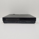 Vídeo Cassete, Marca Sharp, Modelo VC-1094, Não testado o funcionamento. Medidas: Altura: 8,5 cm, Largura: 34,5 cm, Comprimento: 43 cm, Peso: 6660 g.