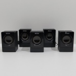 Caixas de Som para Home Theater, Marca Multilaser, 2 Caixas com o Fio Cortado, Não testado o funcionamento de Nenhuma. Medidas de Uma: Altura: 13 cm, Largura: 9 cm, Comprimento: 9 cm, Peso Total: 2210 g.