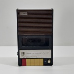 Antigo Gravador Cassete Recorder Player, Marca Orion, Não testado o funcionamento. Medidas: Altura: 7 cm, Largura: 14,5 cm, Comprimento: 24 cm, Peso: 1570 g.