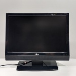 Tv Monitor, Marca LG, Modelo 22LS4R, Não acompanha o Fio, Ligando, mas não testado o funcionamento. Medidas: Altura: 44,5 cm, Largura: 18,5 cm, Comprimento: 52,5 cm, Peso: 5810 g.