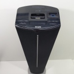 Caixa de Som tipo Torre com Dock, Marca Philips, Modelo DC570, Não acompanha o Fio, Ligando, mas não testado o funcionamento. Medidas: Altura: 102,5 cm, Largura: 30 cm, Comprimento: 30 cm, Peso: 9460 g.