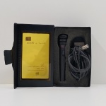 Microfone Super Profissional, Marca Soud of Heaven, Modelo WM-308, Na Caixa, Não testado o funcionamento. Medidas da Caixa: Altura: 7,5 cm, Largura: 14 cm, Comprimento: 23,5 cm, Peso Total: 860 g.