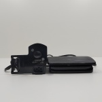 Motor de Máquina, Marca Singer, Modelo CAT-WZC3-8, Contém trincado na Capa do Motor, Não testado o funcionamento. Medidas do Maior: Altura: 9,5 cm, Largura: 6 cm, Comprimento: 11 cm, Peso Total: 1440 g.