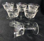 SEIS CÁLICES PARA ESPUMANTE  EM CRISTAL EUROPEU COM LAPIDAÇÃO TÍPICA SAINT'LOUIS MEDIDAS: 11,5 CM DE ALT. BOCAL 8,5 CM