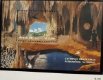 1996 - Bloco B-104 - Cavernas Brasileiras (vide foto) - mint (30 UF).