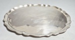 Bandeja oval em Prata 900. contrastada Hecho a mano, Plata Fina, Chile e garantia do teor. Med. 41 x 29 cm. Peso: 723 gramas.