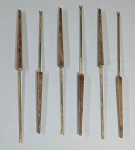 ANOS 60 - 6 espetos para foundie em metal dourado e cabos em Jacarandá. Med. 31 cm