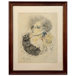 VERTÈS, EMMANUEL MARCEL (1895, Újpest (Hungria) - 1961, Paris) - Portrait of Colette with Two Cats (Retrato de Colette com Dois Gatos) Litografia. Ass. cid. 50 x 38 cm (MI). 73 x 57 cm (ME). Apresenta dedicatória da famosa escritora. A obra retrata Sidonie-Gabrielle Colette, conhecida homonimamente como Colette (1873-1954), uma das escritoras mais célebres da literatura francesa. Destaca-se pelo uso de traços rápidos a carvão e toques de cor em aquarela sobre papel.