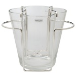 Wolff - Balde para gelo cônico transparente de vidro e metal prateado Wolff. Alça metálica integrada que envolve a base e se estende para as laterais. Peça utilitária para servir e resfriar bebidas com elegância em mesas ou eventos. 22 x 30 cm.