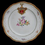Prato de porcelana chinesa Cia das Índias pertencente ao serviço de Antônio Joaquim ... VER DESCRIÇÃO NO FUNDO DO PRATO 23 cm.