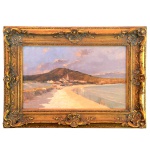 ANTONIO PARREIRAS (Niterói, RJ, 1860 -1937) - Praia der São Domingues". Gragoatá, Niterói. RJ. Óleo s/ tela. Ass. cie e datado 1905. 30 x 50 cm (MI). 46 x 65 cm (ME). Pintor, desenhista, ilustrador, escritor e professor brasileiro. Suas pinturas paisagistas podem ser consideradas como representação de paisagens e momentos, acontecimentos considerados sublimes. Ingressa na Academia Imperial de Belas Artes