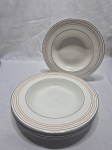 Woods Ivory Ware. Jogo de 6 pratos fundos de massa, sopa em porcelana inglesa com frisos coloridos. Medidas: 23cm de diâmetro.